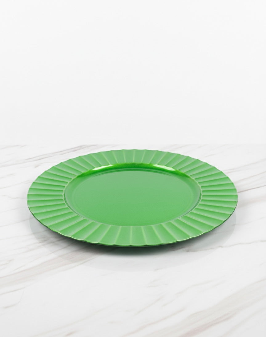 13-Inch Emerald Green Ribbed Glass Charger Plate – Scalloped Edge Decorative Service Plate