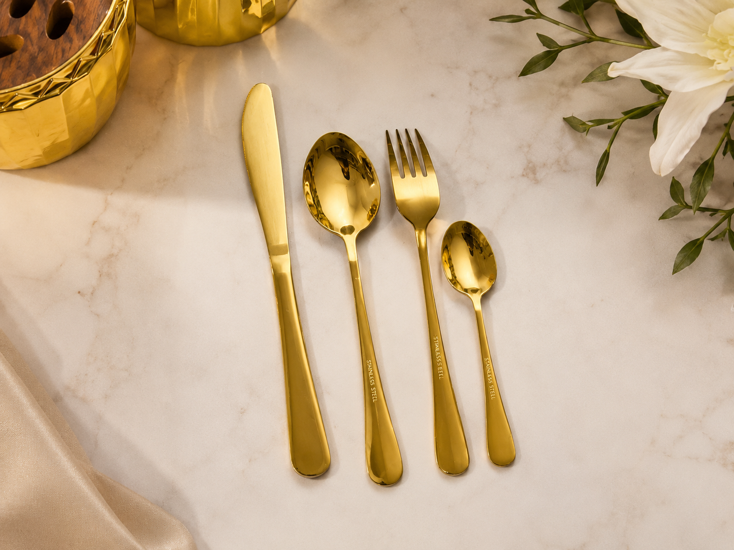 Luxury Crown Cutlery Set with Rotating Holder – 24-Piece Stainless Steel Flatware Collection (Gold & Silver Variants)