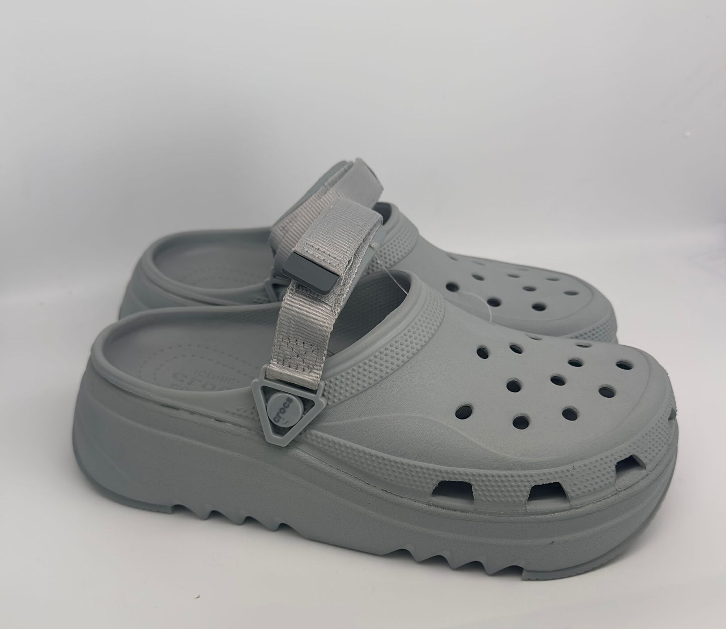 Unisex Platform Crocs with Adjustable Back Strap – Lightweight Comfort Clogs