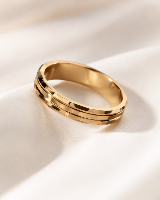 Men’s Gold-Tone Faceted Band Ring – Size 12