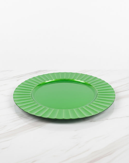 13-Inch Emerald Green Ribbed Glass Charger Plate – Scalloped Edge Decorative Service Plate