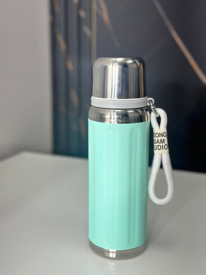 Stainless Steel Vacuum Insulated Bottle – 650mL