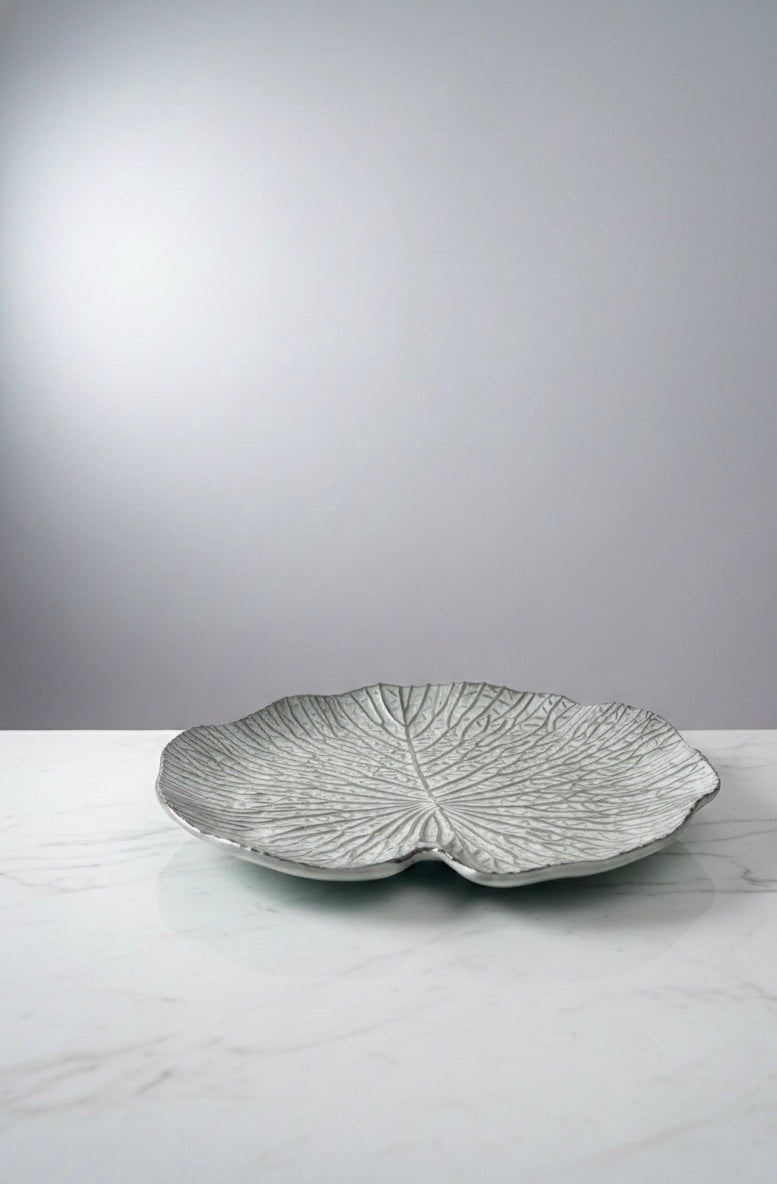 Leaf Melamine Serving Platter – Durable Plastic Botanical Tray for Outdoor Dining, Luau Parties, and Garden Decor