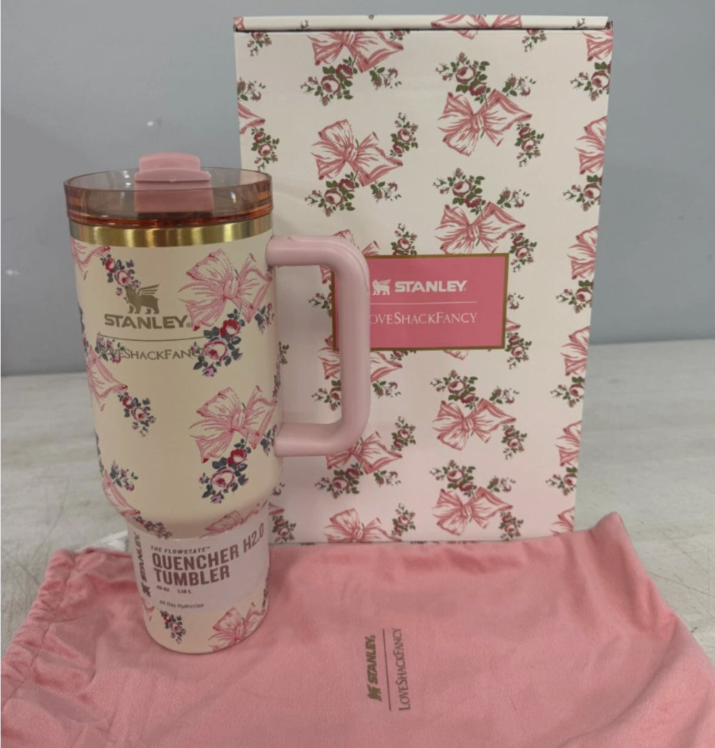 Stanley Love Shack 40oz Quencher Tumbler