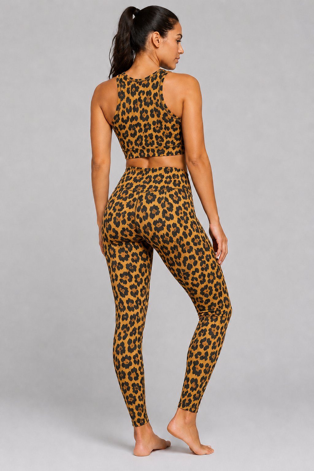 Women’s Leopard Print Two-Piece Activewear Set – Crop Top & High-Waist Leggings