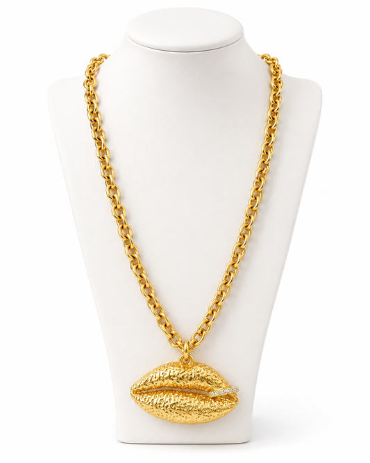Luxury Gold-Tone Statement Lips Pendant Chain Necklace | Chunky Link Fashion Necklace