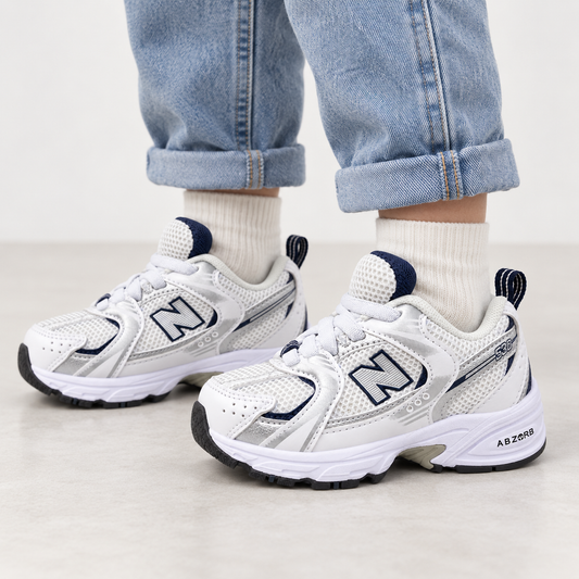 New Balance 530 Sneakers – White, Silver & Navy | ABZORB Size: US 9 / UK 8.5.