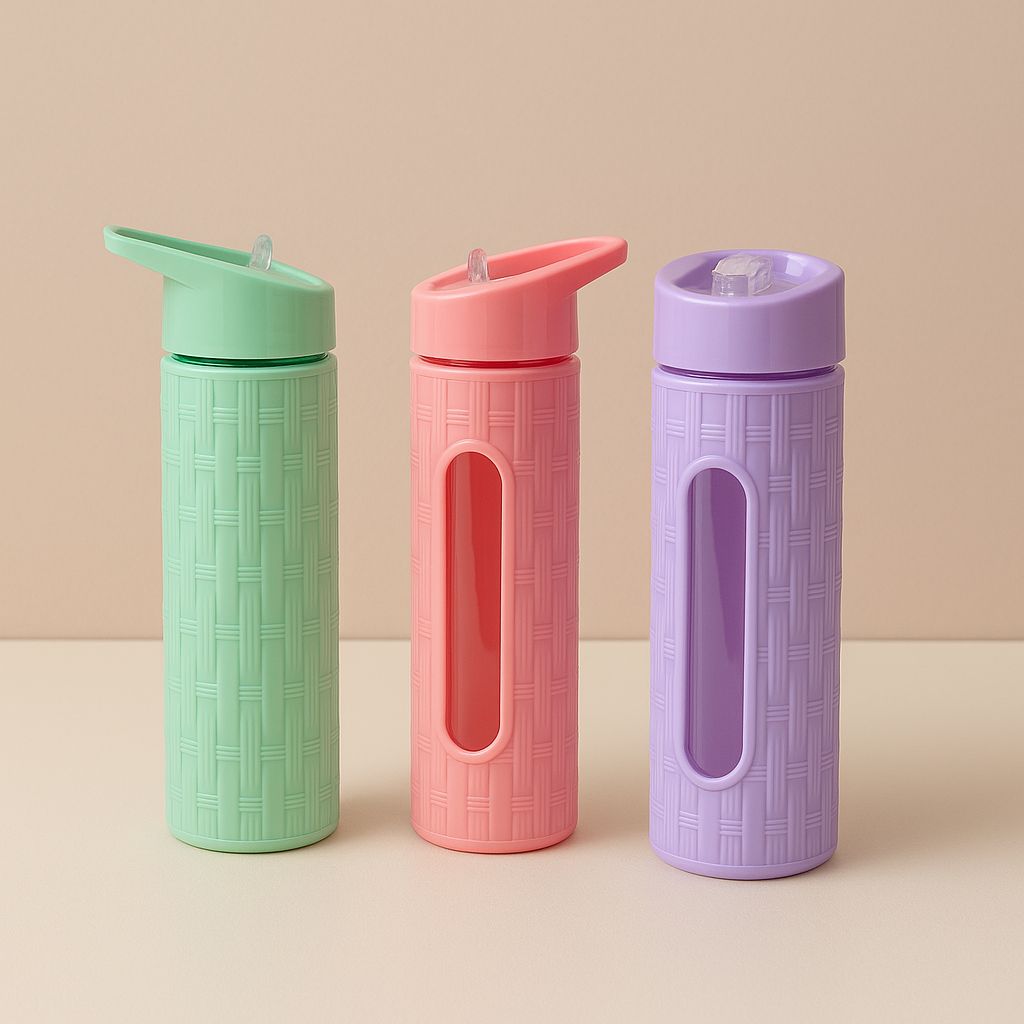 Plastic water bottle with flip top- 700n mL